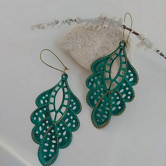 Teal Green Blue Metal Lace Filigree Boho Earrings - Picture 2 of 8